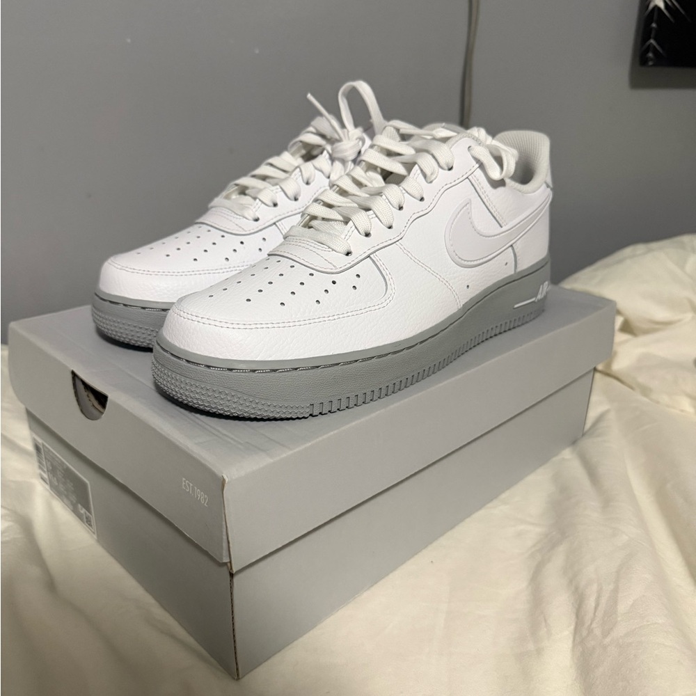 Nike Air Force 1 '07 Gray